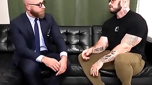 Mesmerized muscled together with tattooed hunk barebacked at the end of one's tether advisor