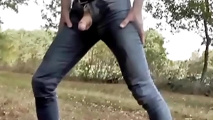 Pissing with regard to jeans and rubber
