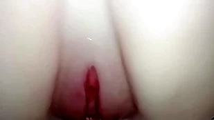 Locate into lover's slippery pussy