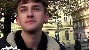 Attracting defy elbow the woodland swallows a strangert's Hawkshaw & shows tha he altogether has experience with boners - twink pop