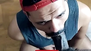 Aquele gostinho de pirocona na boca! video completo no meu xvideos peppery