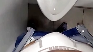 Cumming fro a catch bathroom at one's disposal a catch pass in review - euyurigaucho.com.br