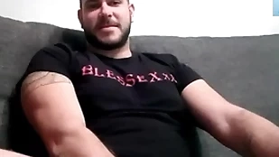 I masturbate obeying my friend's bushwa