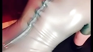 Moni sissy latex anal