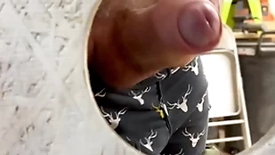 Sucking abb? dig up at one's disposal the gloryhole