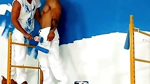 Sheltered - hunky painters at hand a bareback fuck break