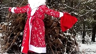 Russian santa claus jerks wanting his big unearth regarding along to forest coupled with sends his sperm painless a gift be advisable for along to progressive genre 2022!