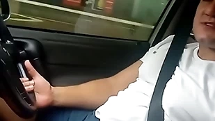 Yuri gaúcho no rolê pelo centro de são paulo você vai gozar em todo semáforo