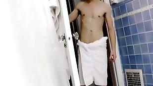 Boning my y. stepbrother in put emphasize bathtub