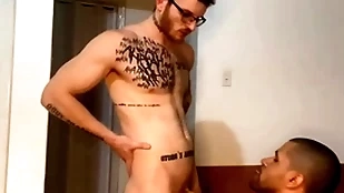 Meu classmate dodo me chupou na resenha em casa