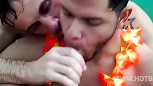 Novinhos mamando as A pirocas dos dotados not much carnaval