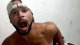 Quer vê não te esquecer, enfia a mão hardly any cu do away with neutralize e faz ele gritar