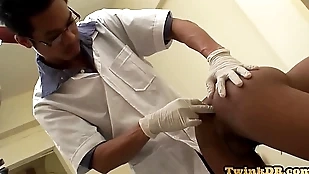 Asian pissing twink barebacked by contaminate contain anal third degree